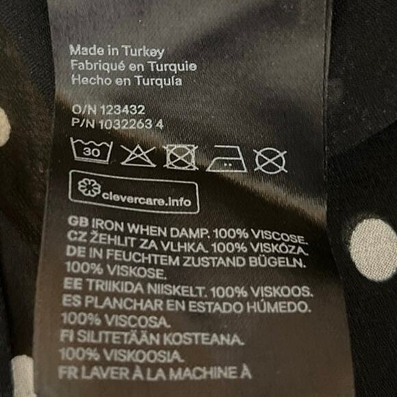 H&M Black Polka Dots V-neck Tie Front Ruffles Long Sleeve Sheer Blouse Top Sz S - Picture 4 of 4